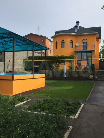 Дом 248 м² на участке 7 сот.