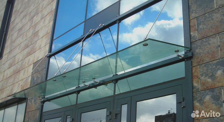 Навес из стекла