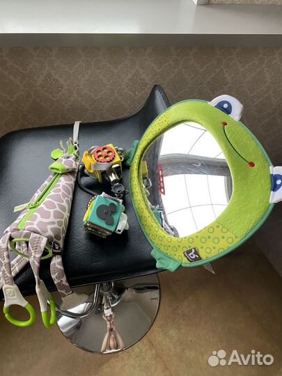 Зеркало и подвес для авто benbat