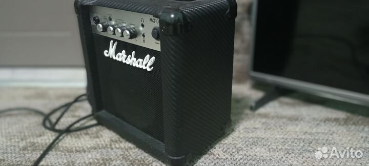 Комбо усилитель и электро гитара