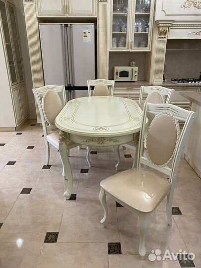 Стол «роза пальма»