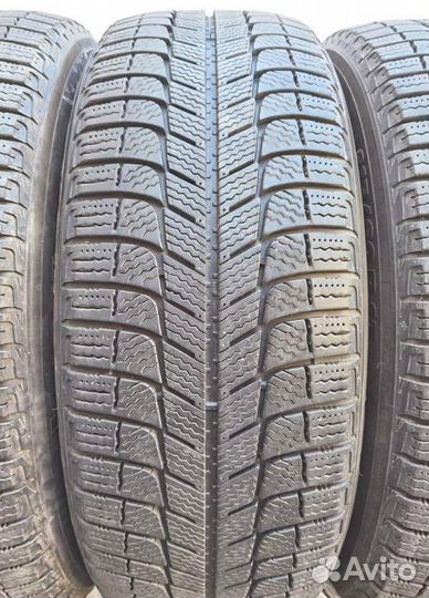 Michelin X-Ice XI3 215/60 R17 96T