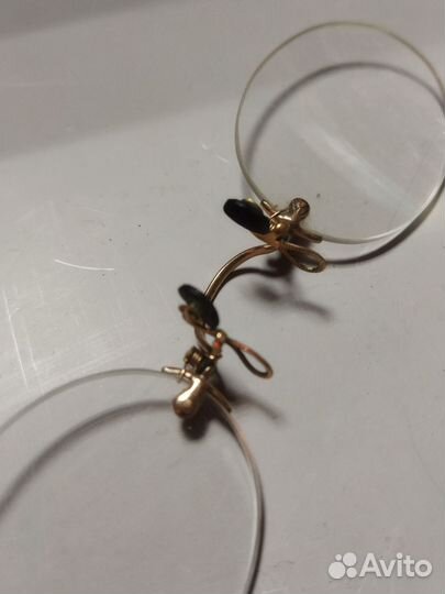 Очки пенсне