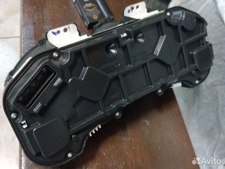 Приборная панель щиток тойота аурис 150