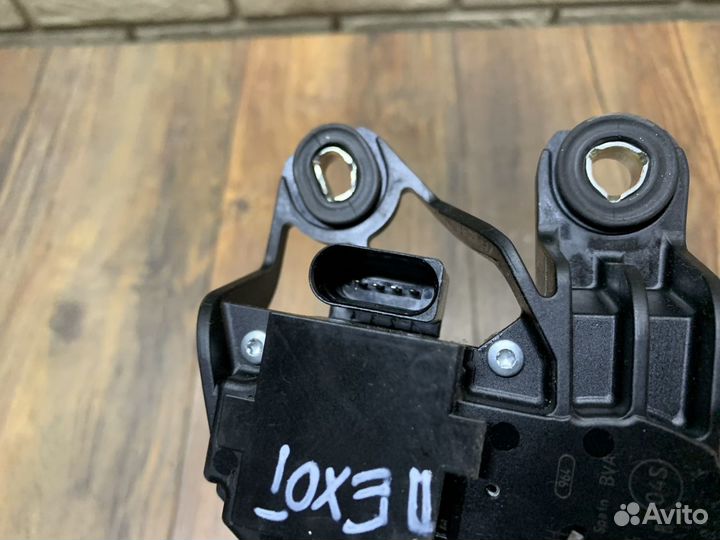 Volkswagen Golf 6 Моторчик стеклоочистителя задний