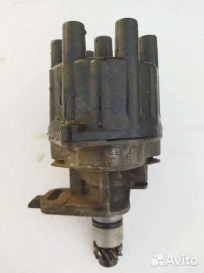 Трамблер Mitsubishi Pajero 2 MD148008