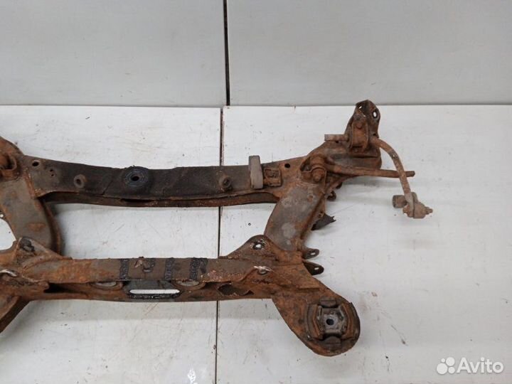 Балка задняя Mercedes-Benz C-Class W203 2.0 2000