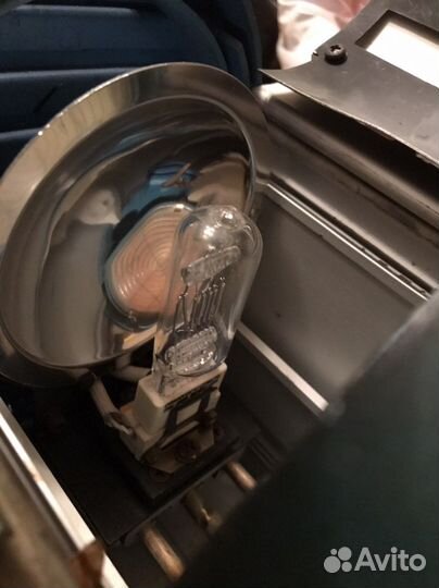 Видео Свет, 650w с линзой френеля на стойке