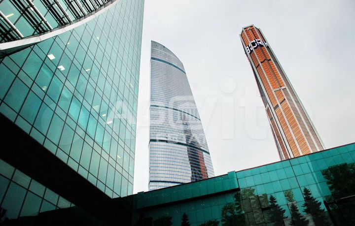 380 м2/Продажа торгового помещения в Башне 