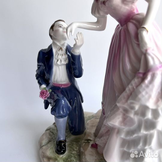 Редкость Royal Worcester, фарфоровая статуэтка