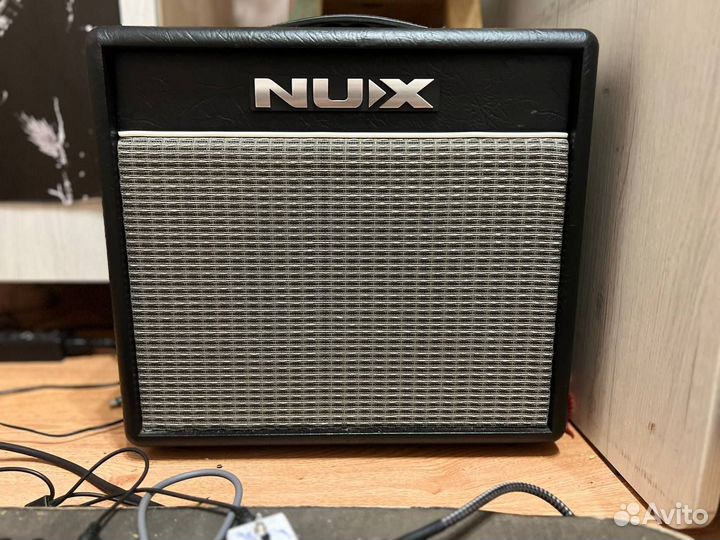Гитарный комбоусилитель nux mighty 20 BT
