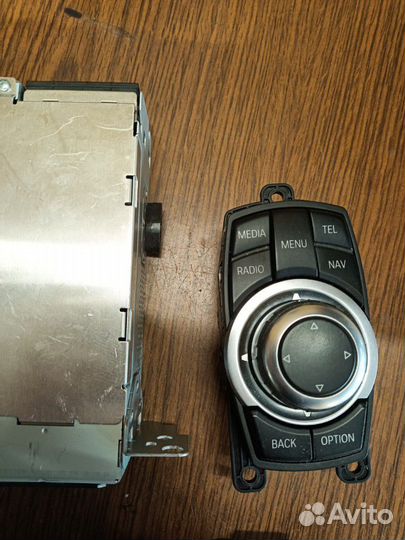 Комплект Магнитола джойстик и экран на BMW 5 F10