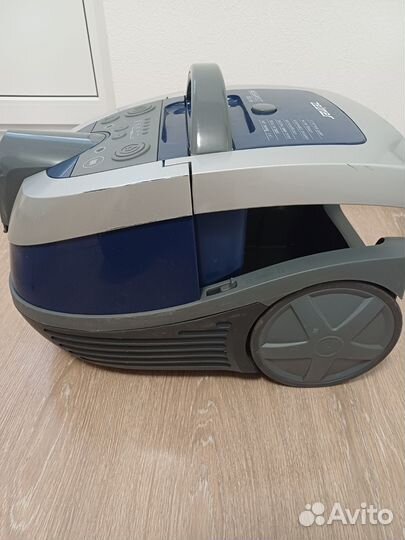 Пылесос Zelmer aquawelt 1600 корпус