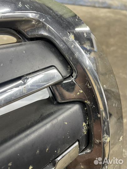 Решетка радиатора toyota land cruiser 200