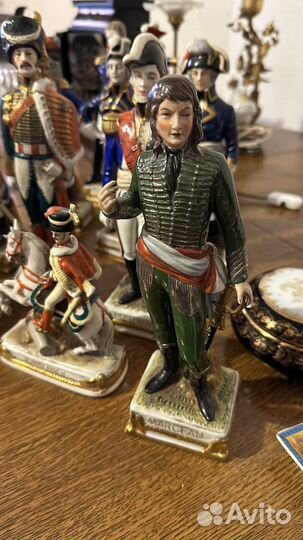 Фарфоровые статуэтки