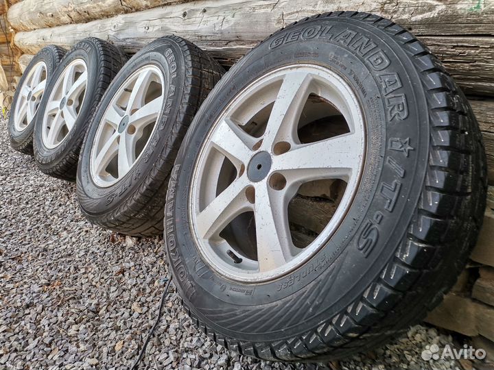 Литые диски Honda R16 5 114 3 + резина