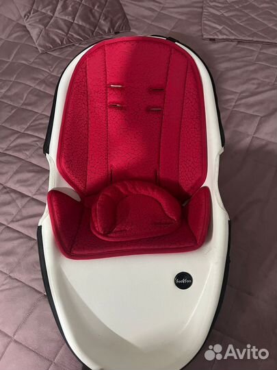 Прогулочная коляска, кроватка, шезлонг, коврик