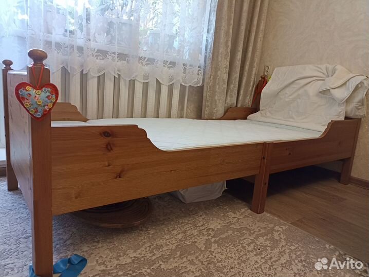 Детская кровать IKEA раздвижная Leksvik