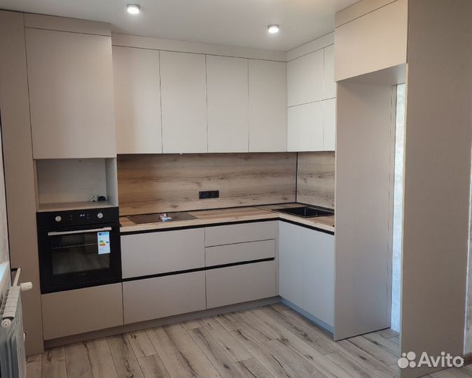 Кухня на заказ в современном стиле