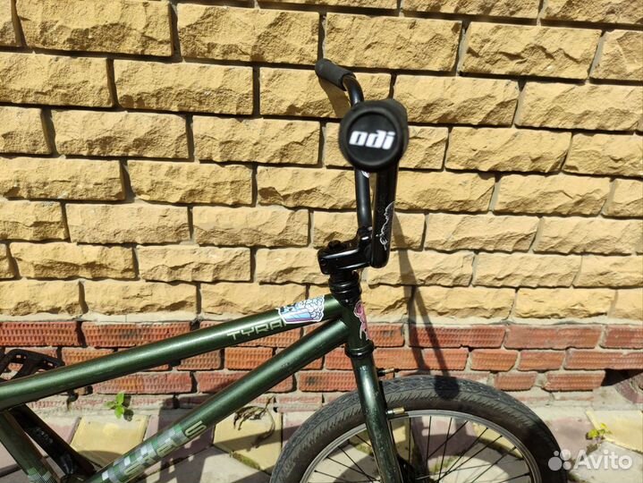 Трюковой велосипед bmx