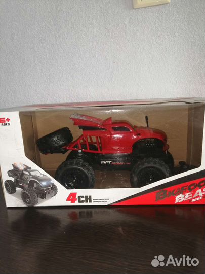 Машина на радиоуправлении новая