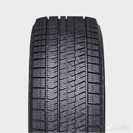 Bridgestone Blizzak Ice 215/60 R17 96S