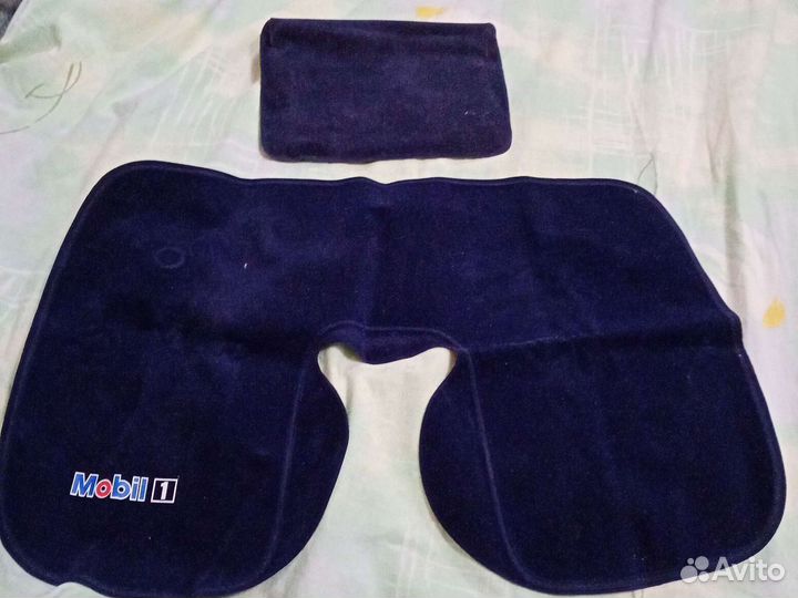 Надувная подушка для сна сидя