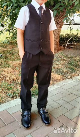 Жилет школьный