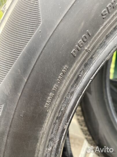 Bridgestone Blizzak Spike-02 SUV 225/55 R19 99T