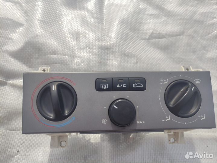 Блок управления печкой Пежо 406