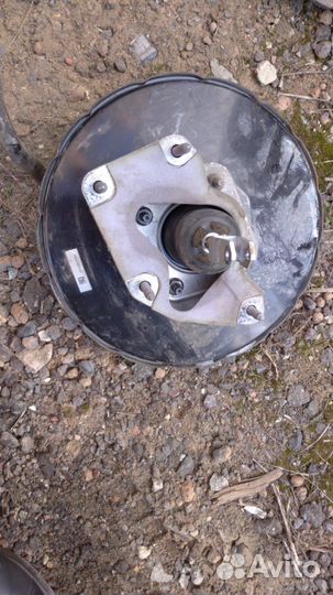 Вакуумный усилитель тормозов Nissan Qashqai J10