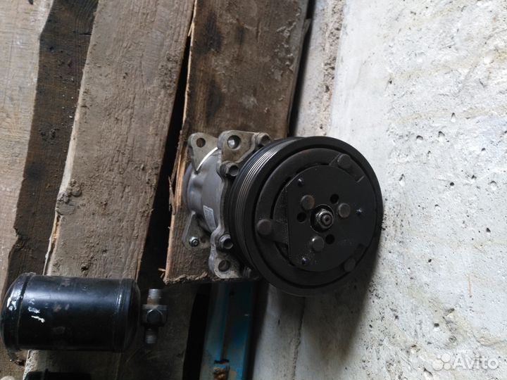 Автокомпрессор для рефрежераторов