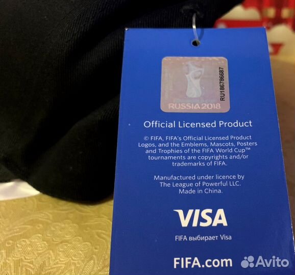 Набор эксклюзивных кепок Fifa (2 шт.). Чм 2018