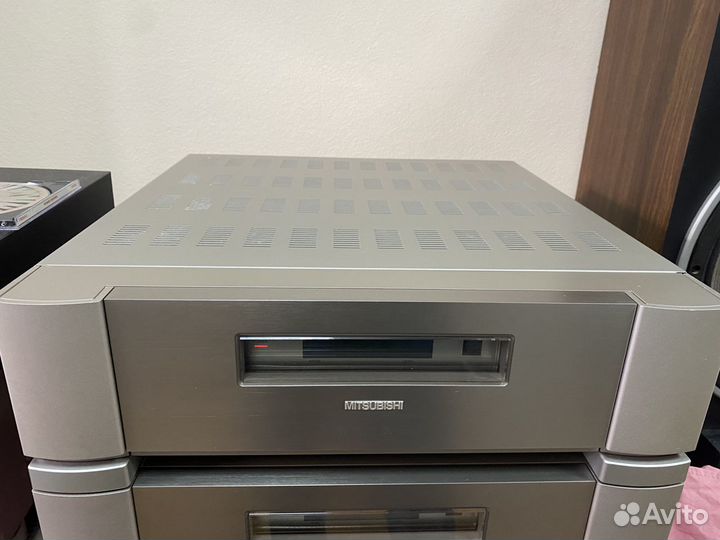 Усилитель предварительны Mitsubishi DA-P7000 Japan