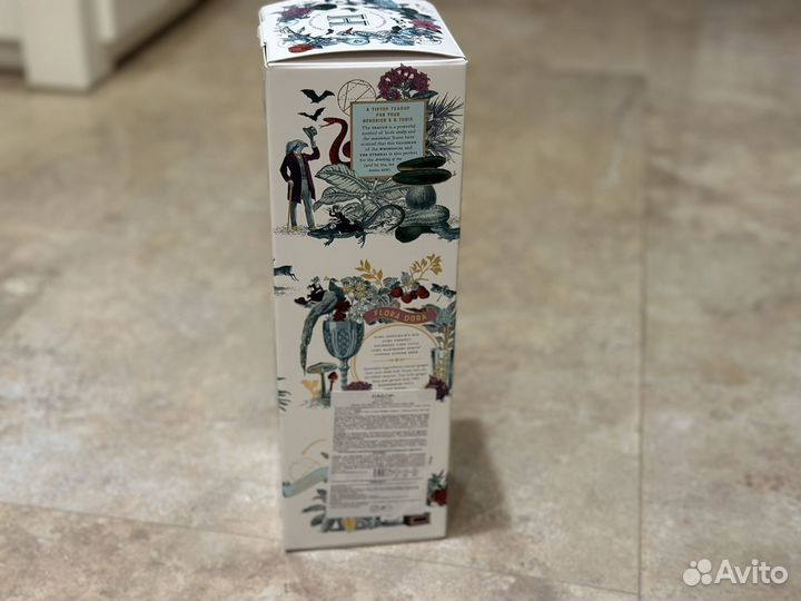 Коробка от джин Hendrick's Gin Unusual Garden