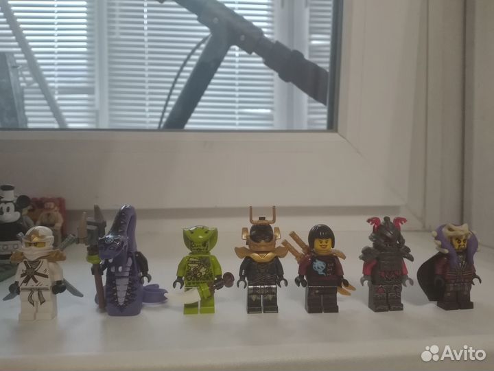 Минифигурки Lego