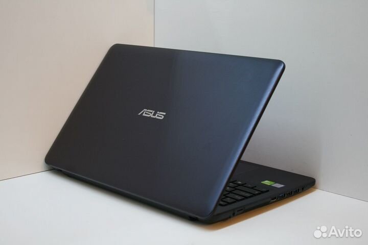 Мощный ноутбук Asus для учебы и игр