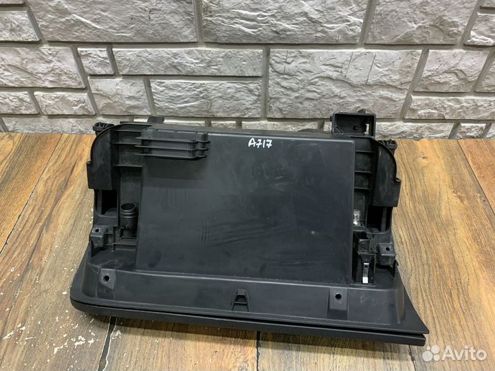 Skoda Octavia A7 Бардачок