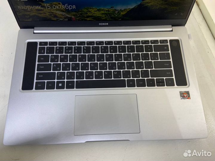 Honor Magicbook 16 Amd Ryzen 5 5600