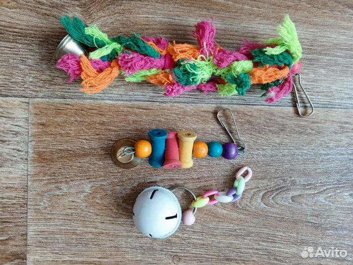 Игрушки для попугаев