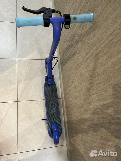 Детский электросамокат Ninebot Zing E8