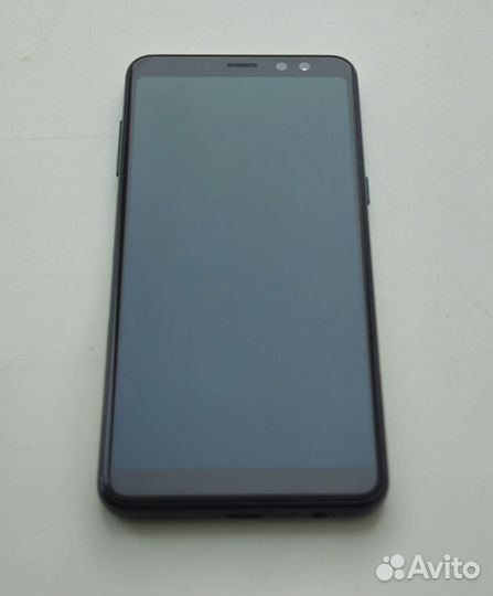 Samsung Galaxy A8 (2018), 4/32 ГБ