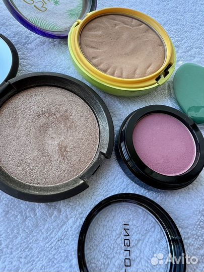 Набор косметики для визажиста пакетом Becca