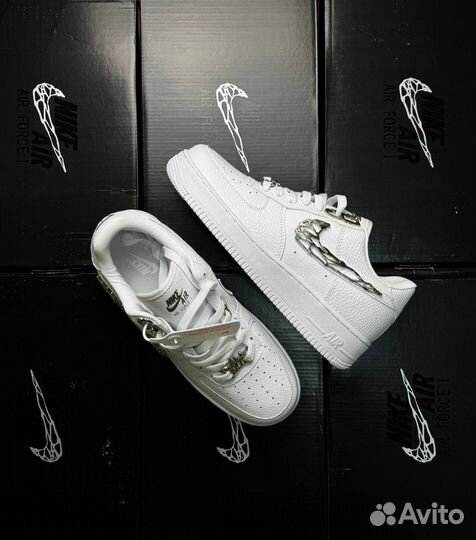 Nike Air Force 1 Low 