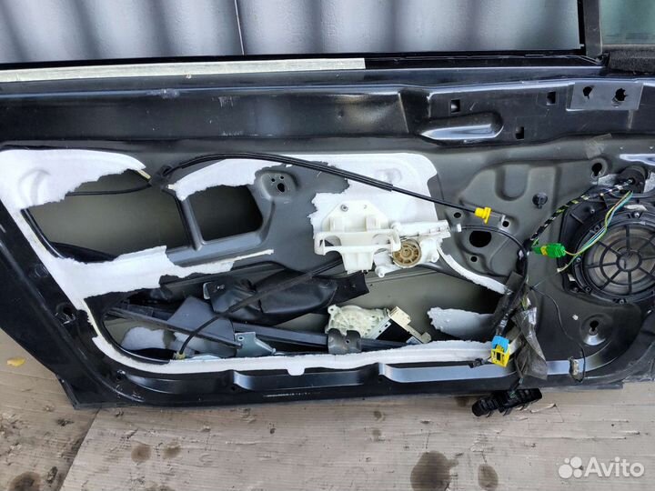 Дверь передния левая на Citroen C4