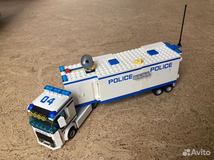 Lego City 60044 - Выездной отряд полиции