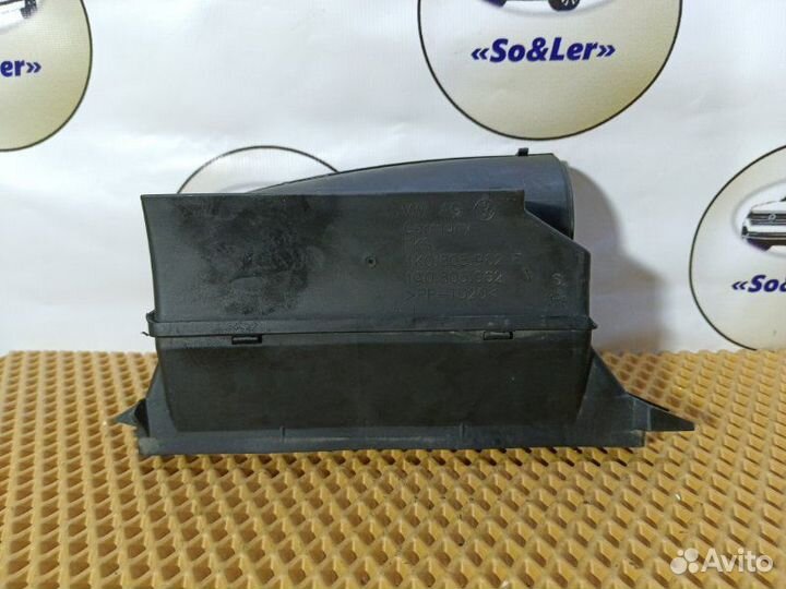 Воздухозаборник Volkswagen Passat CC cbab 2010