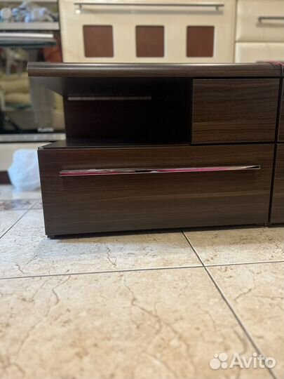 Тумба прикроватная