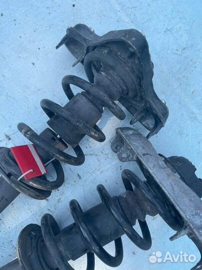 Стойка амортизатора передняя 8E0413031DA