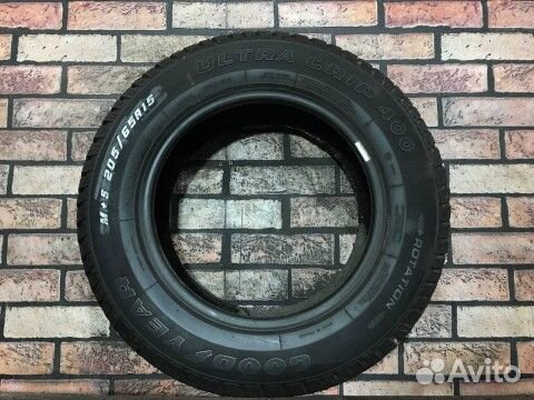 Goodyear UltraGrip 400 205/65 R15 94Q